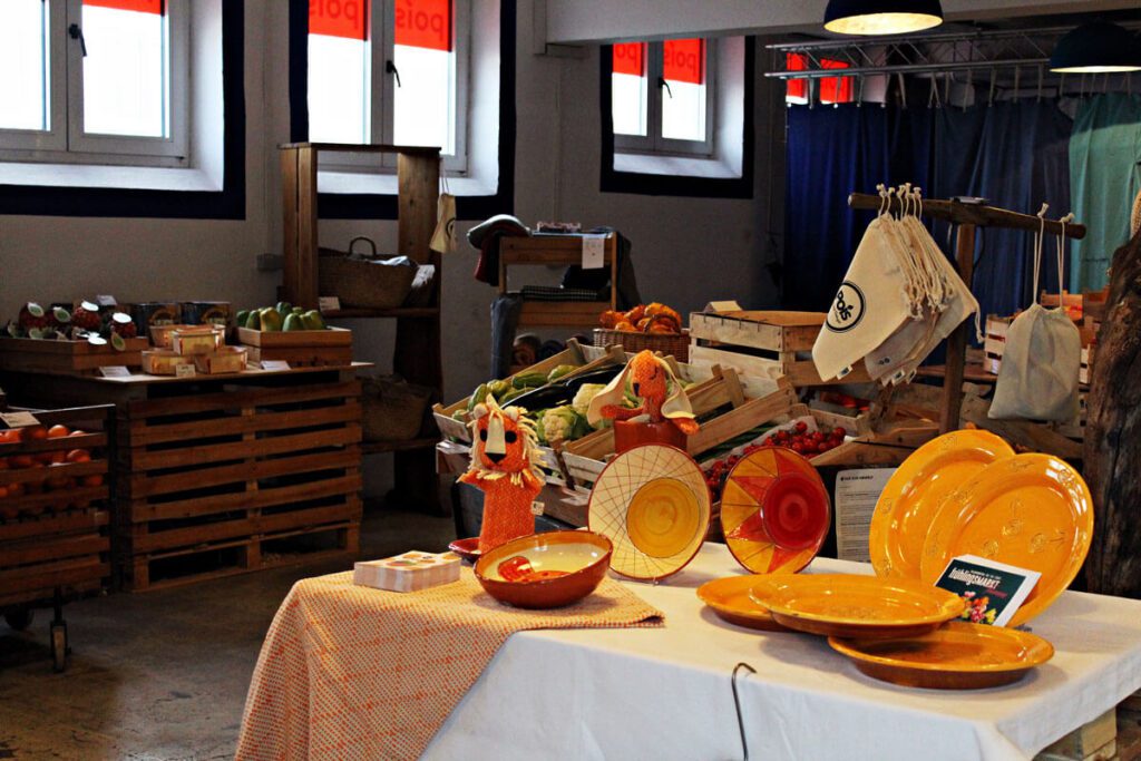 Die Auslagen im Hofladen in Winnenden