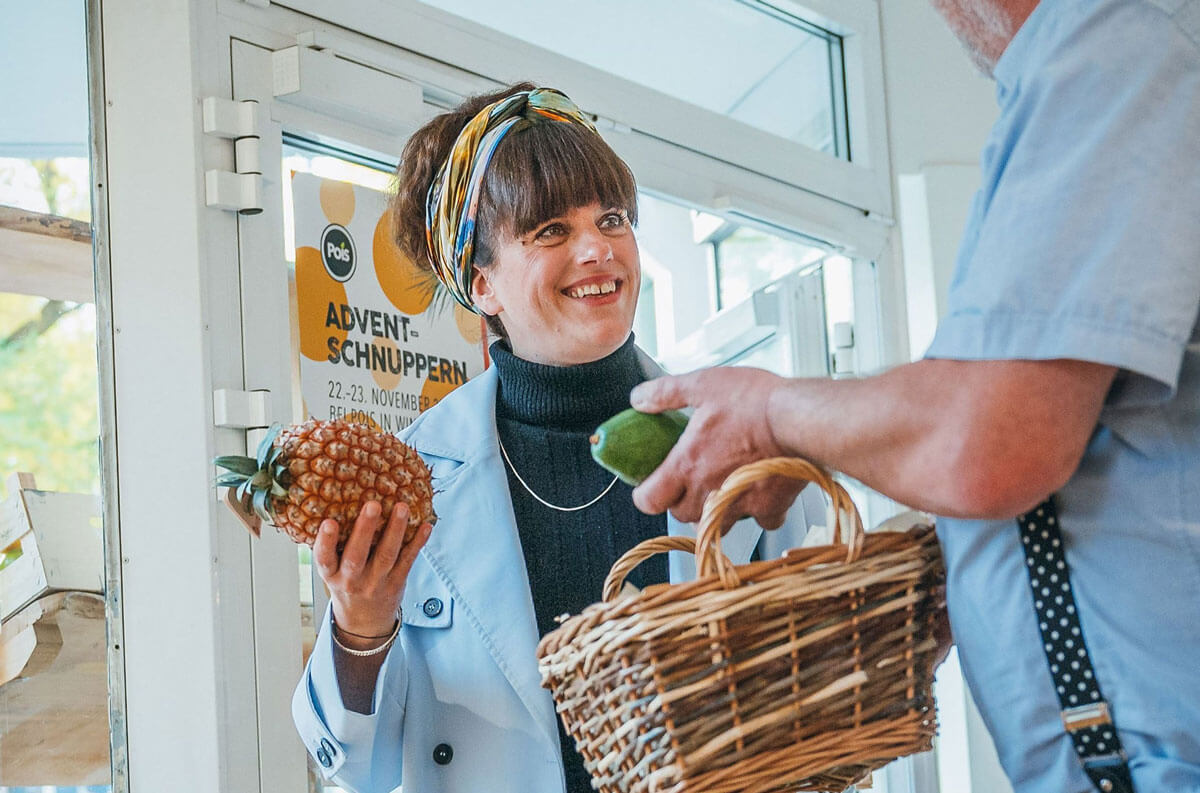 Durch Stuttgarter Kostümbildnerin werden ungespritzte Orangen und Co. aus Winnenden am Film-Set zu kleinen Stars hinter den Kulissen. Warum? Lest selbst!